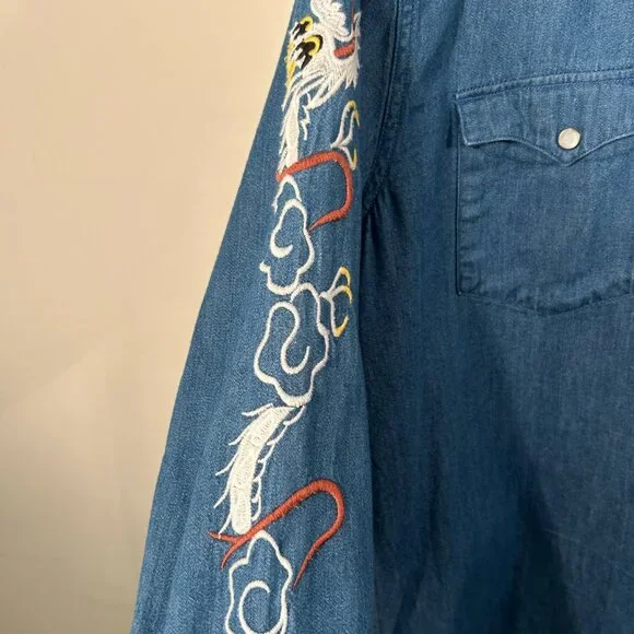 Levi's denim Barstow shirt with embroidery - Picture 6 of 8